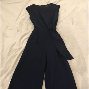 Navy sleeveless wide leg Jumpsuit size 6.